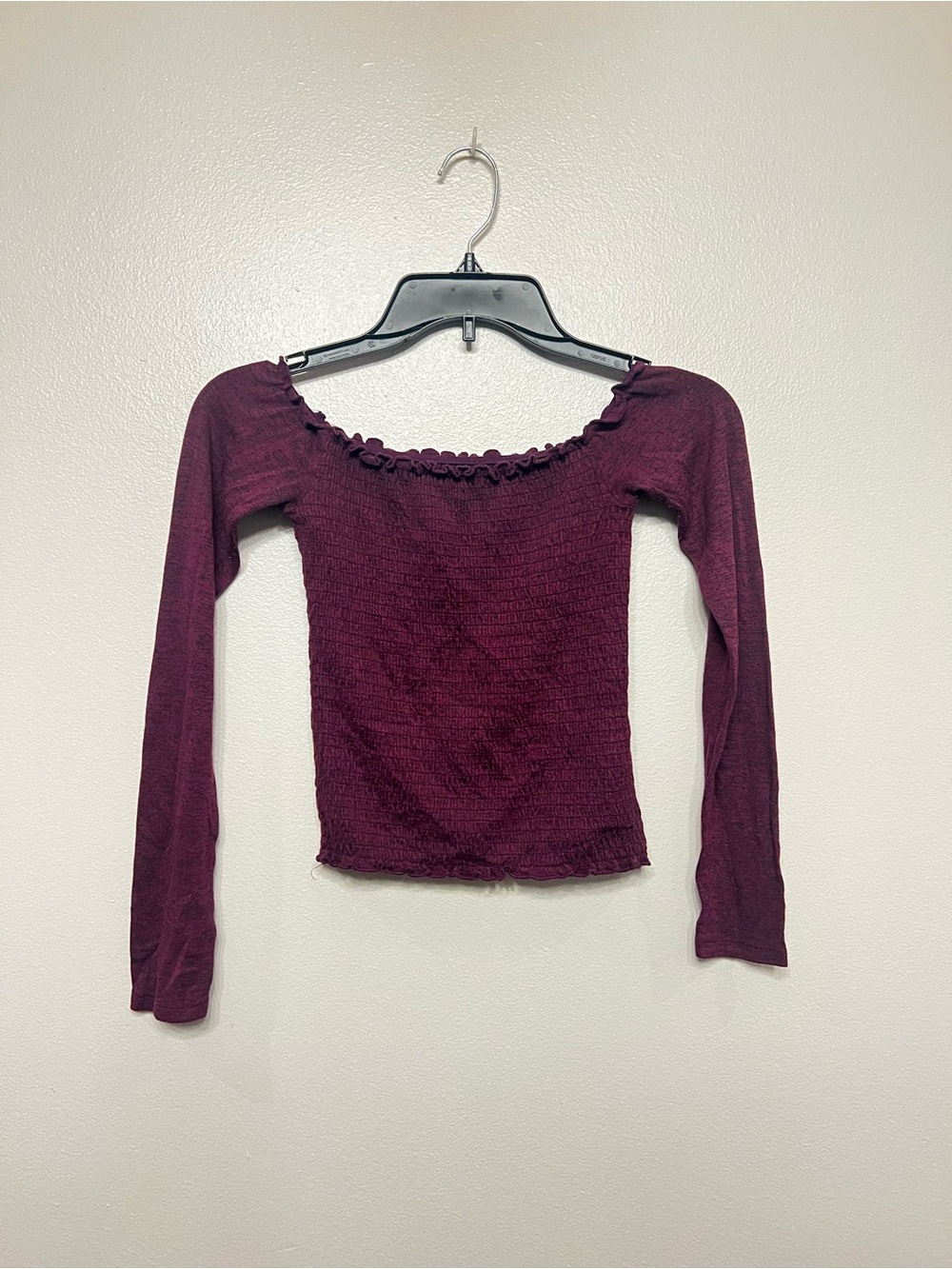 Hollister Y2K LS Ruffle Scoop Neck Top Burgundy Smocked Over the Shoulder